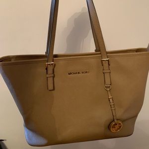 Micheal Kors tote bag